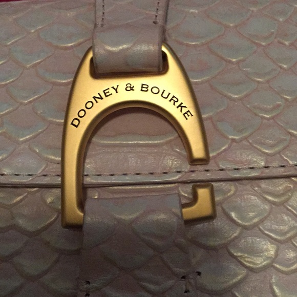 Dooney & Bourke Kyra Bag Metal Blush Leather - Picture 6 of 6